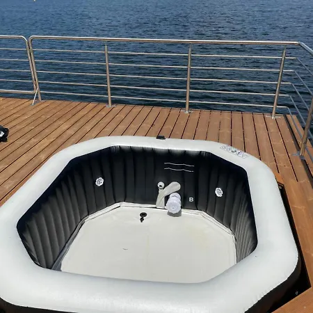 Luxury Houseboat, Castle Botel Orlik
