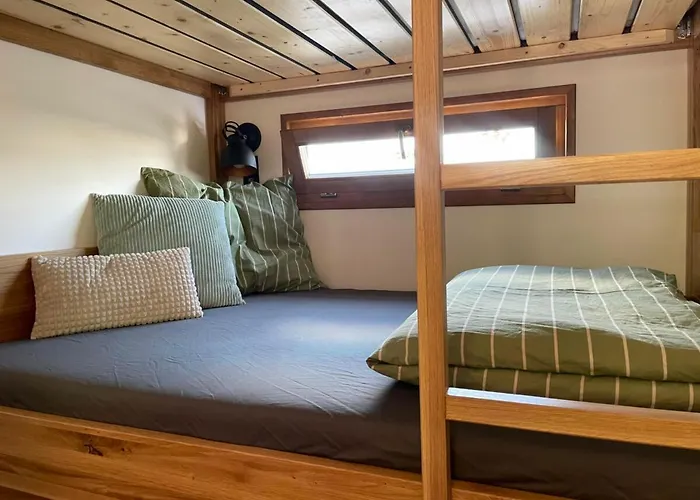 Hotel en barco Luxury Houseboat, Castle