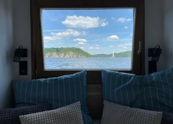 Hotel en barco Luxury Houseboat, Castle